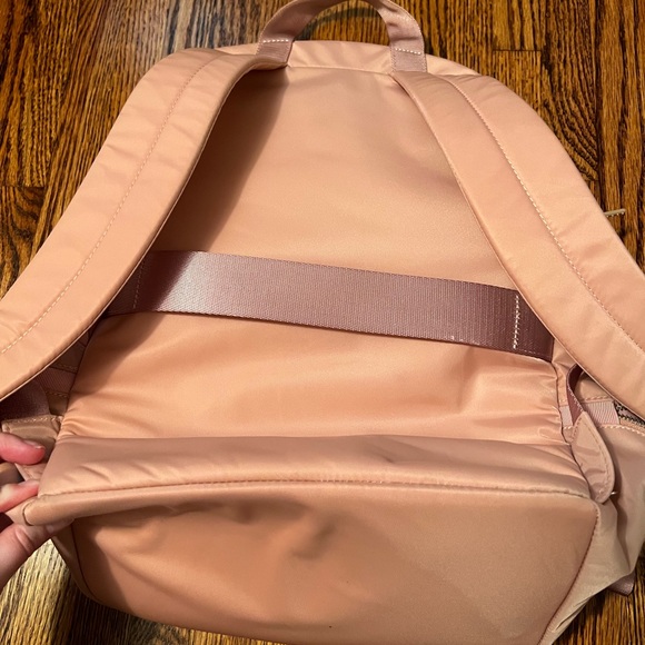 Lululemon City Adventurer Backpack 20 L - Picture 2 of 7